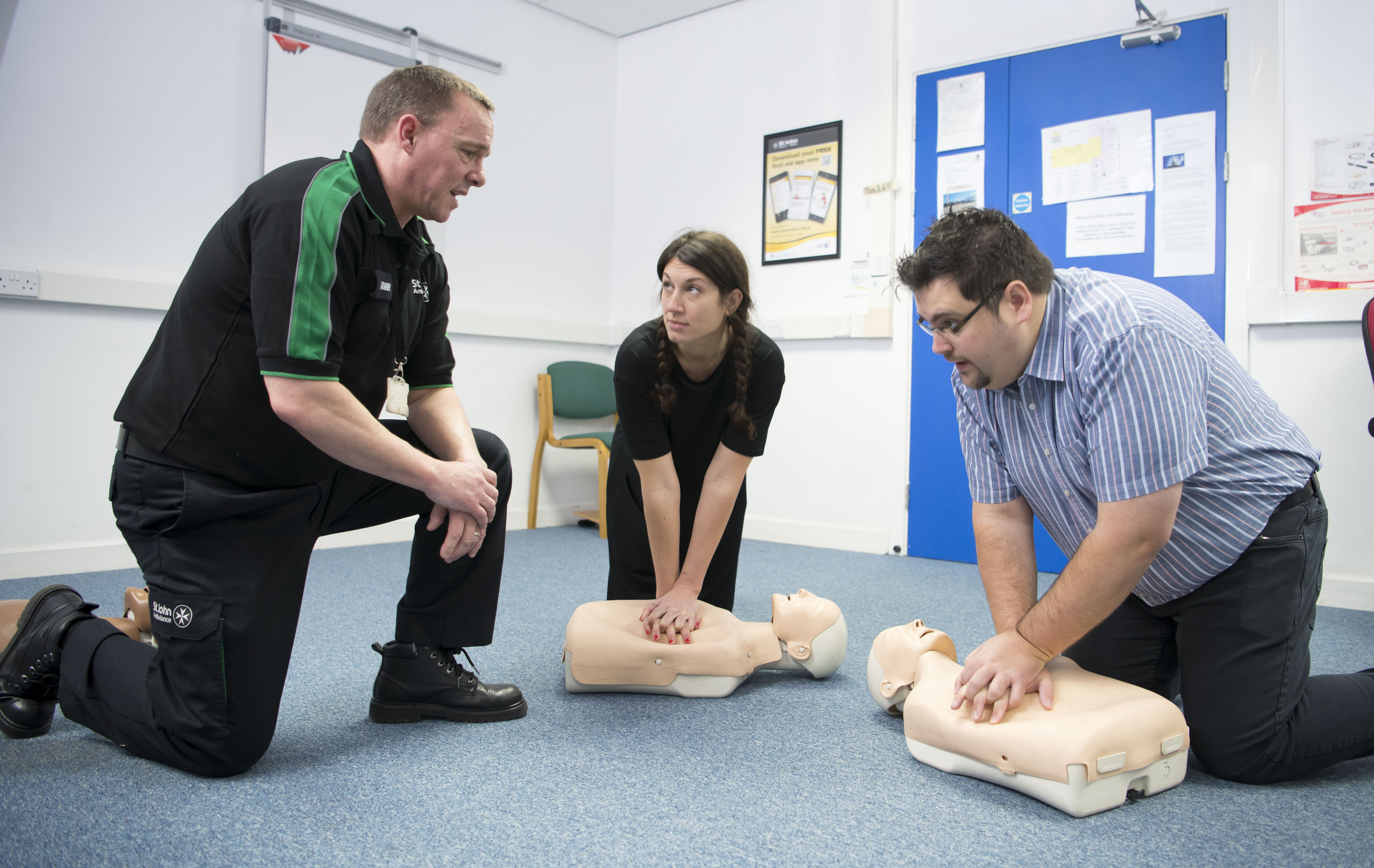 St johns ambulance first deals aid course